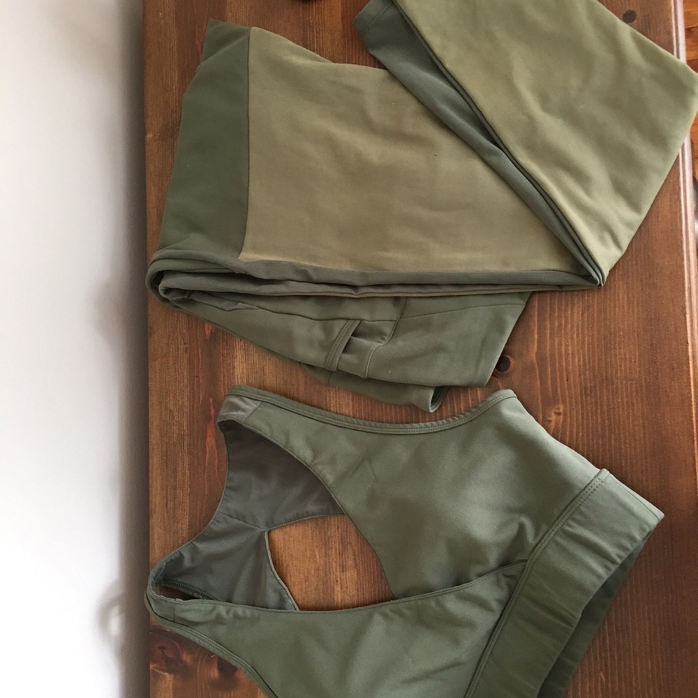 Size L Nikki B season 2 FULL SET!! Limitededition!